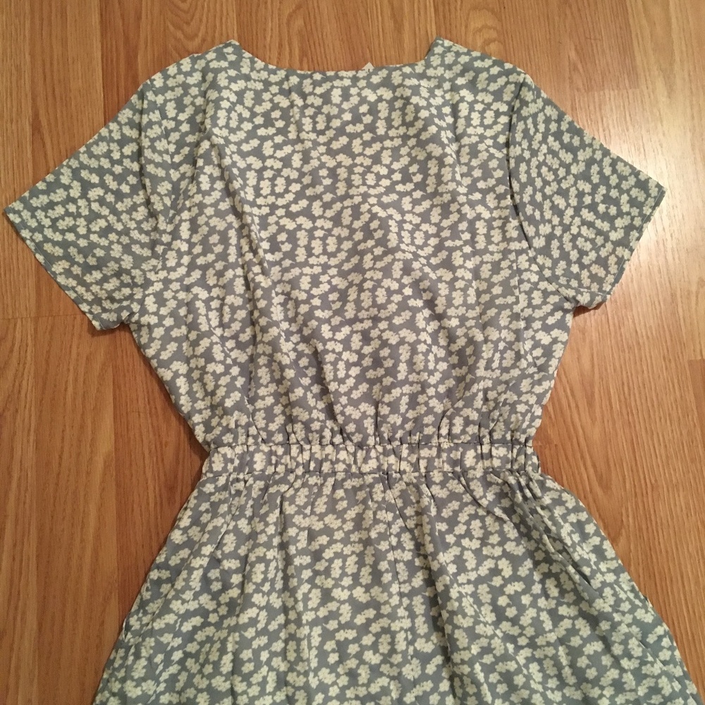 Lucca Couture Blue Floral Romper Tie & Cutout NWT! - Picture 5 of 5
